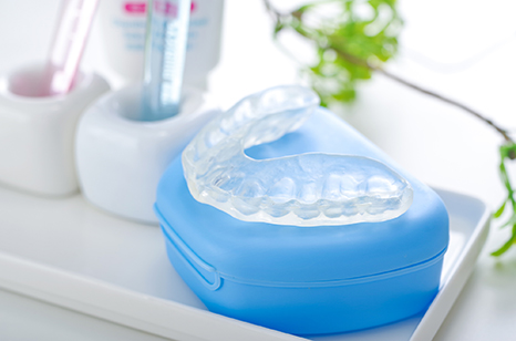 洗面台に置いてあるマウスピース